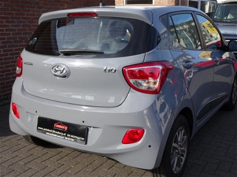 Hyundai i10 - 1.0i i-Motion Comfort Uniek / Led / Pdc / Airco / Automaat / Bleutooth - 1