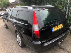 Ford Mondeo Wagon - 1.8-16V Platinum