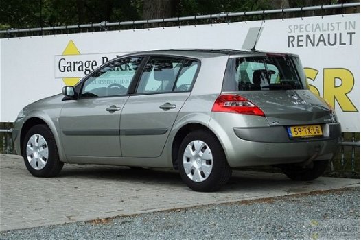 Renault Mégane - Megane 1.4 16v 100 Business Line - 1
