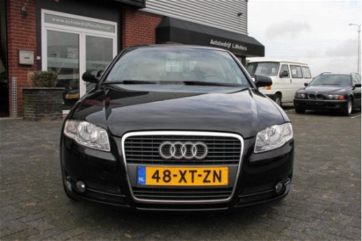 Audi A4 - 2.0 Advance airco/leder/navi/autm/cruis/PDC - 1