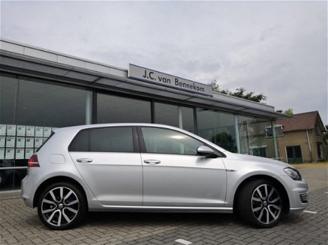 Volkswagen Golf - GTE 1.4 TSI 204PK | NAVI | CRUISE | 18 INCH LICHTMETAAL | EXCL. BTW €15.681 | 7% B - 1