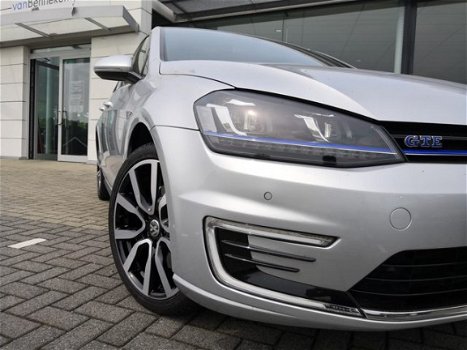 Volkswagen Golf - GTE 1.4 TSI 204PK | NAVI | CRUISE | 18 INCH LICHTMETAAL | EXCL. BTW €15.681 | 7% B - 1