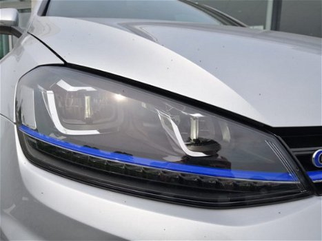 Volkswagen Golf - GTE 1.4 TSI 204PK | NAVI | CRUISE | 18 INCH LICHTMETAAL | EXCL. BTW €15.681 | 7% B - 1
