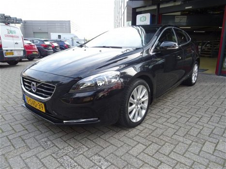 Volvo V40 - 1.6 D2 Leer Pandak Navi - 1