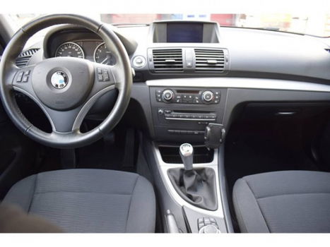 BMW 1-serie - 116i Executive Airco Climate Navigatie Stoelverw - 1