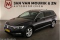 Volkswagen Passat Variant - 1.6 TDI BlueMotion | KEYLESS| NAVI | PDC | CRUISE | TREKHAAK - 1 - Thumbnail