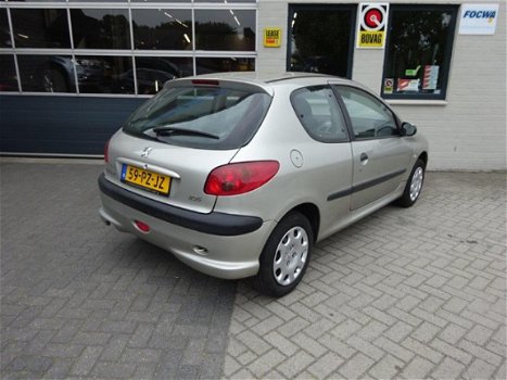 Peugeot 206 - 1.4 X-Line 3-drs - 1