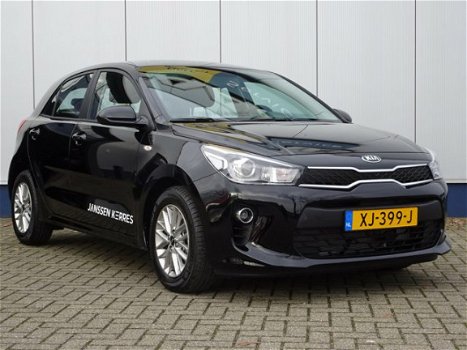 Kia Rio - T-GDI 100PK DYNAMICLINE / NAVIGATIE / CAMERA / CRUISE CONTROL / BLUETOOTH / LM VELGEN / DE - 1