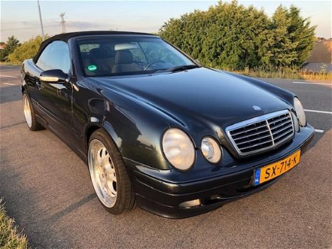 Mercedes-Benz CLK-klasse Cabrio - 200 K. Avantgarde 18'' sportvelgen - 1