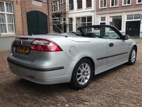 Saab 9-3 Cabrio - youngtimer 2.0 met airco en lederen bekleding - 1