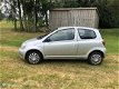 Toyota Yaris - 1.3-16V VVT-i Luna NAP/LAGE KM STAND/NETTE AUTO - 1 - Thumbnail