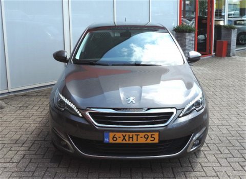 Peugeot 308 - 1.2 e-THP Premium (Panodak, LED, navi, camera) - 1