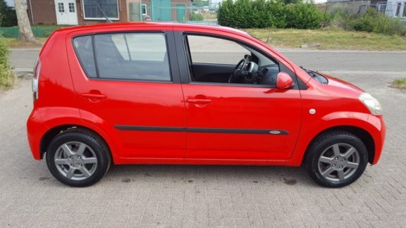 Daihatsu Sirion - 1.0 5d, E 500 Sloop Premie Zondag Open - 1