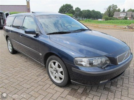 Volvo V70 - 2.4 Comfort Line, YOUNGTIMER 41641 Km, zeer goed - 1