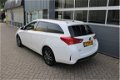 Toyota Auris Touring Sports - 1.8 Hybrid Lease 1e Eig Xenon Pano Navi Led Camera - 1 - Thumbnail
