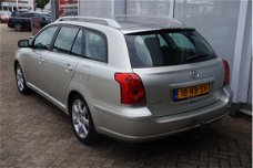 Toyota Avensis Wagon - 2.0 16V VVT-I Leder / cruise control