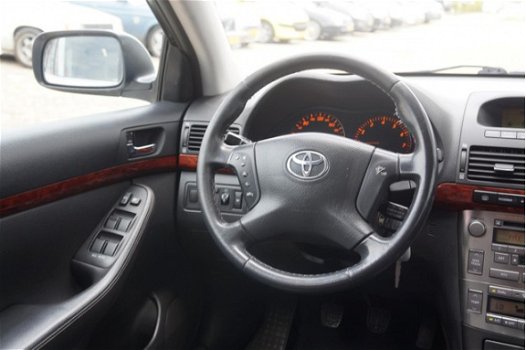 Toyota Avensis Wagon - 2.0 16V VVT-I Leder / cruise control - 1