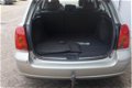 Toyota Avensis Wagon - 2.0 16V VVT-I Leder / cruise control - 1 - Thumbnail