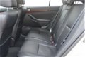 Toyota Avensis Wagon - 2.0 16V VVT-I Leder / cruise control - 1 - Thumbnail