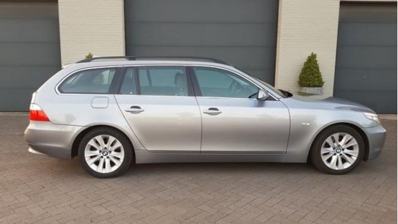 BMW 5-serie Touring - 525d Executive Gegarandeerde KM stand - 1