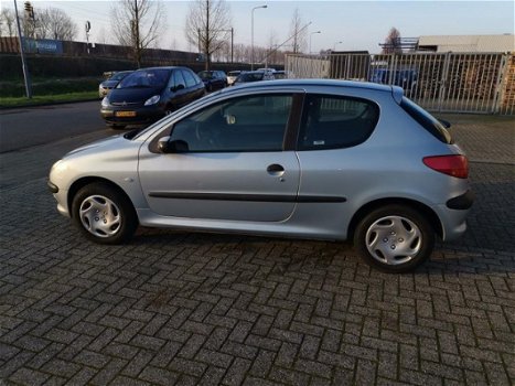 Peugeot 206 - 1.4 Bj 2001 Clima Nw APK - 1