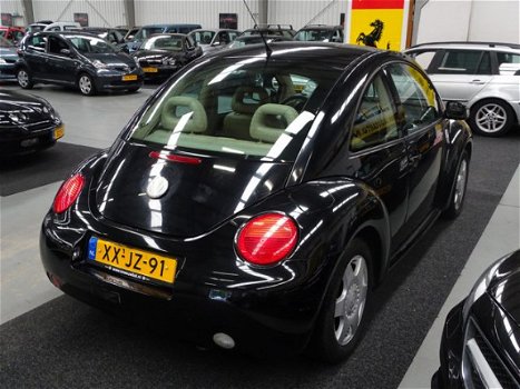 Volkswagen New Beetle - 2.0 Highline Airco Nap Stuurbekrachtiging - 1