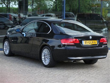 BMW 3-serie Coupé - 320i | XENON | AIRCO | CRUISE CONTROL | ORIG. NL - 1