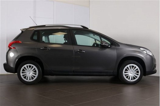 Peugeot 2008 - Blue Lion 1.2 82 pk Blue Lion l NAVIGATIE l AIRCO l CARKIT l PDC l CRUISE l TREKHAAK - 1