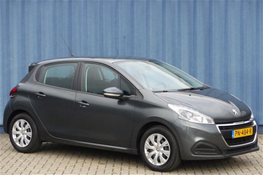 Peugeot 208 - 1.2 Puretech 82pk Active |Navigaite|Airco|Trekhaak|Centr vergr| - 1