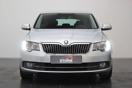 Skoda Superb - 1.4 TSI Ambition Business | Navigatie | Cruise & Climate Control | Stoelverwarming | - 1