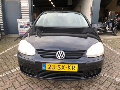 Volkswagen Golf - 2.0 TDI Optive 5-deurs Navigatie airco lm-velgen elektrische ramen+spiegels Apk 28 - 1