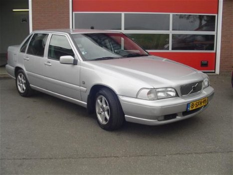 Volvo S70 - 2.0 Luxury-Line // Airco // Youngtimer - 1