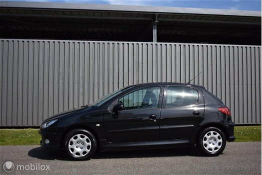 Peugeot 206 - - Air-line 1.4 - 1