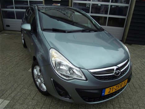 Opel Corsa - 1.2-16V Cosmo automaat - 1