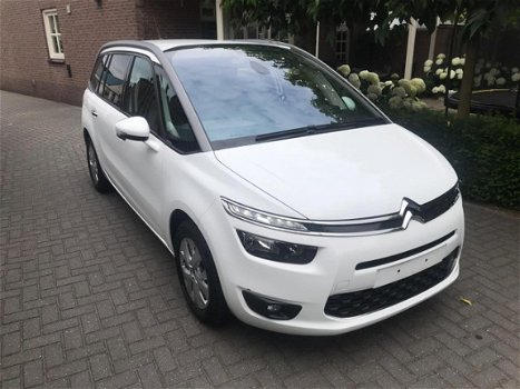 Citroën Grand C4 Picasso - 1.2 PureTech Intensive met lichte linkervoorschade - 1