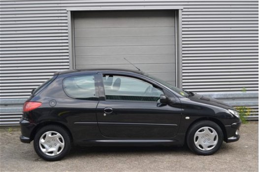 Peugeot 206 - 1.4 HDi Air-line 2 AIRCO ELEK. RAMEN + INRUIL MOGELIJK - 1