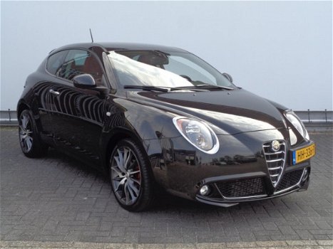 Alfa Romeo MiTo - Turbo TwinAir 100pk Exclusive Sport / Navi / Leer / 18 - 1