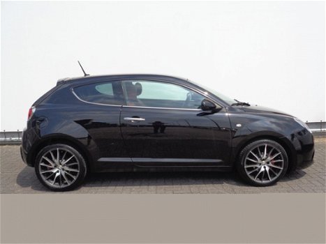 Alfa Romeo MiTo - Turbo TwinAir 100pk Exclusive Sport / Navi / Leer / 18 - 1