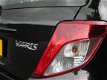 Toyota Yaris - 1.0 VVT-i Now Navigatie-airco - 1 - Thumbnail