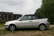 Volkswagen Golf Cabriolet - 1.8 Trendline - nieuwe kap Automaat. Weinig kilometers/NAP