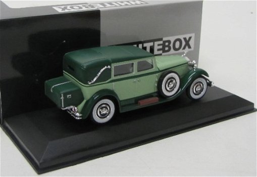 1:43 Whitebox 1930 Isotta Fraschini Tipo 8 green - 2