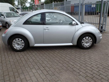 Volkswagen New Beetle - 1.6 Turijn met airco - 1