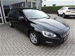Volvo V60 - 2.0 D4 50 procent deal 7225, - ACTIE Automaat / Navi / Cruise / Telefoon / Clima / LED - 1 - Thumbnail