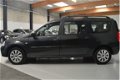 Dacia Logan MCV - 1.6-16V Lauréate 7persoons // AIRCO // TREKHAAK // - 1 - Thumbnail