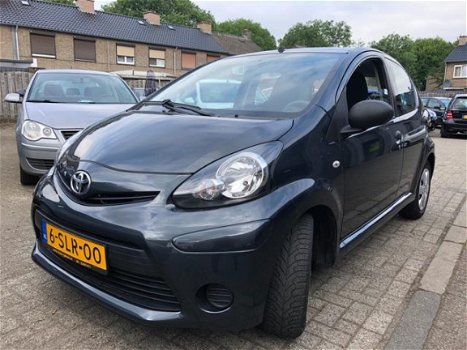 Toyota Aygo - 1.0 VVT-i Now AIRCO 5 DEURS 2013 - 1