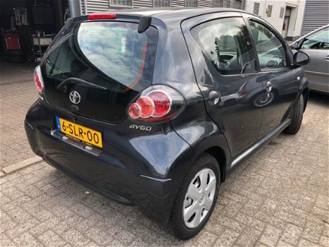 Toyota Aygo - 1.0 VVT-i Now AIRCO 5 DEURS 2013 - 1