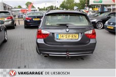BMW 3-serie Touring - 320i Business Line