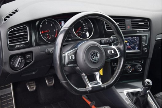 Volkswagen Golf - 7 2.0 TDI GTD 2013 Xenon Led 5 Deurs Navigatie 19'' 184pk NL Auto - 1