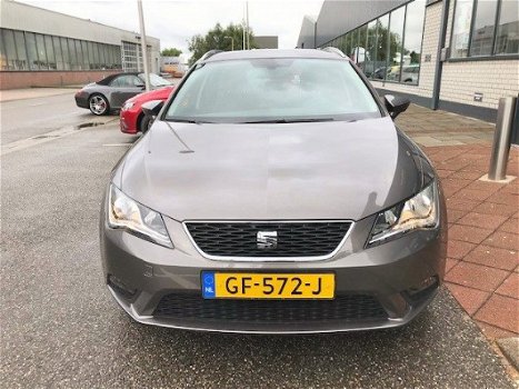 Seat Leon ST - 1.2 TSi 110pk Style Professional Origineel Nederlandse ST met navigatie, parkeersenso - 1