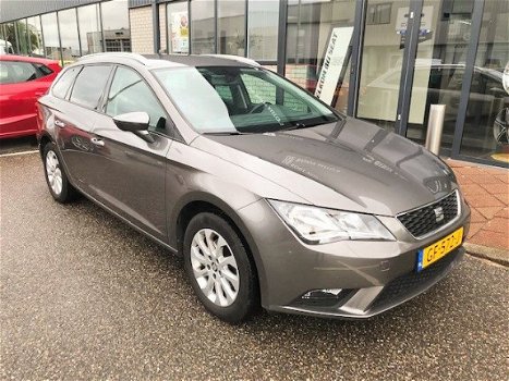 Seat Leon ST - 1.2 TSi 110pk Style Professional Origineel Nederlandse ST met navigatie, parkeersenso - 1